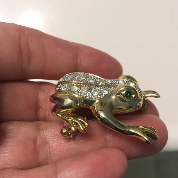 Rhinestone Frog & Bee brooch pin gold tones - Picture 4 of 7